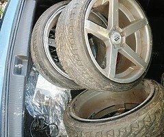 18 ava 5x112  ónly 3 allyos