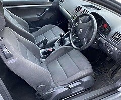 2005 Volkswagen Golf - Image 3/4
