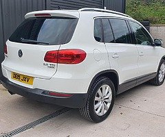 2015 Volkswagen TIGUAN 2.0 TDI MATCH BLUEMOTION - Image 3/10