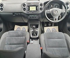 2015 Volkswagen TIGUAN 2.0 TDI MATCH BLUEMOTION - Image 5/10
