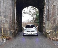 Lexus is200 2004 - Image 6/10