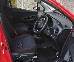 2016 Toyota Vitz 2016 1.0 Toyota Vitz - Image 4/10