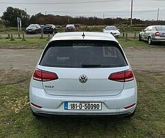 Volkswagen Golf 1.6 TDI 2018 - Image 4/9