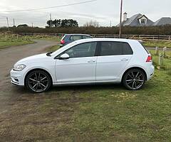 Volkswagen Golf 1.6 TDI 2018 - Image 6/9