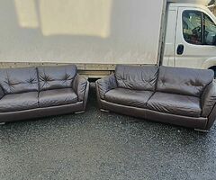 3 and 2 seayer sofa in a briwn leather hyde throughout - Image 5/8