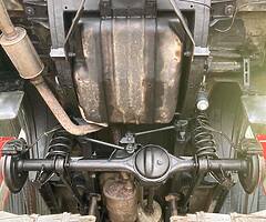 Land Rover - Image 5/9