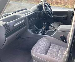 Land Rover - Image 7/9