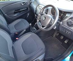 2017 Captur Renault - Image 10/10