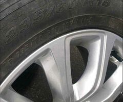 Land rover 18inch alloy wheels
