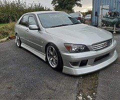 Lexus is200 Sport - Image 10/10