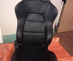 Sport Seat Type Eco Black/Red Stitch x 2