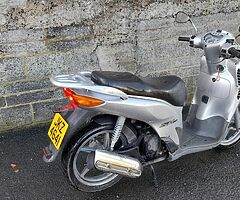 ** 2002 HONDA SH 125 **