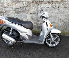 ** 2002 HONDA SH 125 ** - Image 3/5