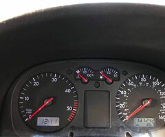 2002 Volkswagen Bora - Image 4/9