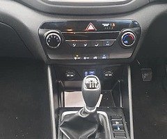 Hyundai tucson manual diesel - Image 9/10