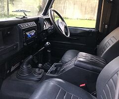 2004 Land Rover Defender - Image 7/10
