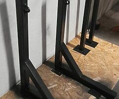 Pull up bar, dip bar, squat rack