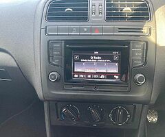 2016 Volkswagen Polo - Image 4/6