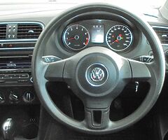 2012 Volkswagen Polo - Image 4/10