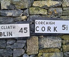 Old   road   signs   in  perfect  condition - Image 4/4