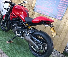 2016 Ducati Monster