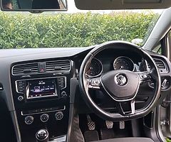 Volkswagen Golf Highline 1.6TDI - Image 8/10