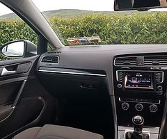 Volkswagen Golf Highline 1.6TDI - Image 9/10