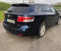 10 TOYOTA AVENSIS D4D ESTATE HIGH SPEC T4 LEATHER NAV - Image 5/10