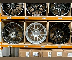 New stock due today. Transit custom 18” st and 17” vortex - Image 6/10