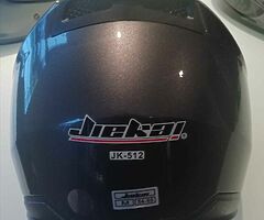 SELECTION OF MOTORBIKE/SCOOTER HELMETS - Image 7/10