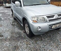 2004 Mitsubishi Shogun