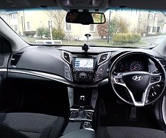 141 Hyundai i40 1.7 automatic very clean car with low mileage and great spec. Full details onDondeal - Image 6/10