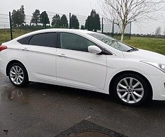 141 Hyundai i40 1.7 automatic very clean car with low mileage and great spec. Full details onDondeal - Image 7/10