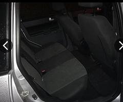 Mitisbishi Colt 2009 manual transmission - Image 8/9