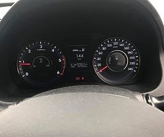 Hyundai i40 - Image 8/10