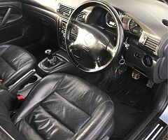 2004 Volkswagen  Passat