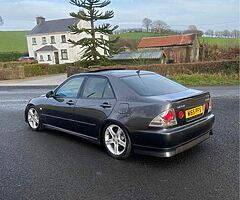2000 Lexus IS 200