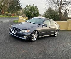 2000 Lexus IS 200 - Image 3/6