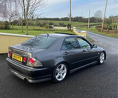 2000 Lexus IS 200 - Image 5/6