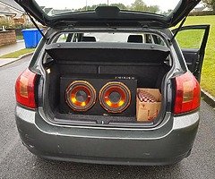 Toyota Corolla - Image 4/10