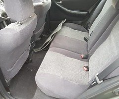 Toyota Corolla - Image 7/10