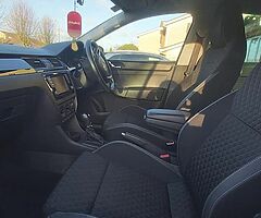 2016 Auto Petrol 1.2L Skoda - Image 5/10
