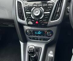 131 FORD FOCUS 1.6 TDCI TITANIUM ECONET ECONETIC - Image 6/10
