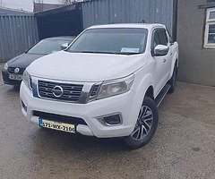 NISSAN NAVARA