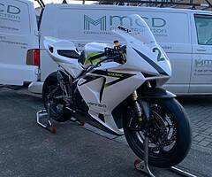Race track bike