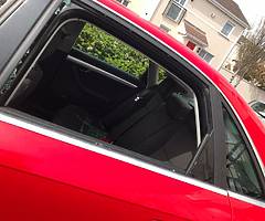 Car windows smashed - Image 3/8