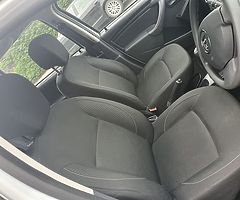 Dacia Duster - Image 6/10