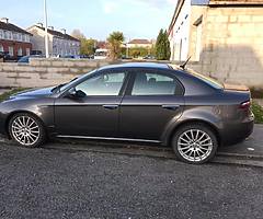 Alfa Romeo - Image 3/5