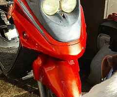 Moped need a hand to get my moped going was running last night read description