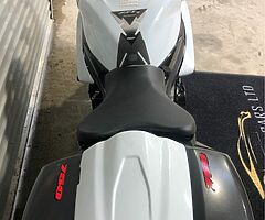 2010 Suzuki GSX-R - Image 4/10